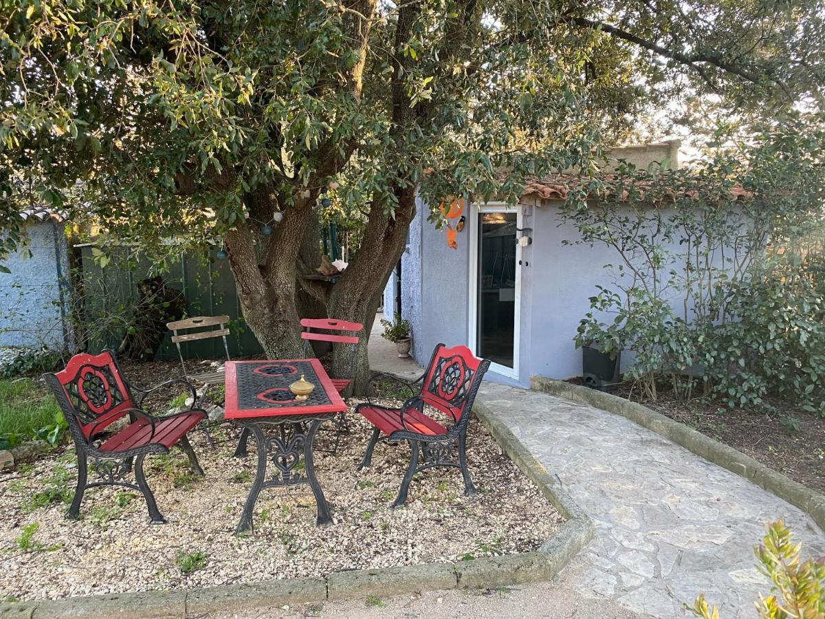 Studio Havre De Paix Au Pont Du Gard Piscine Et Jacuzzi Chez Valerie Payre Vers Pont du Gard Zewnętrze zdjęcie